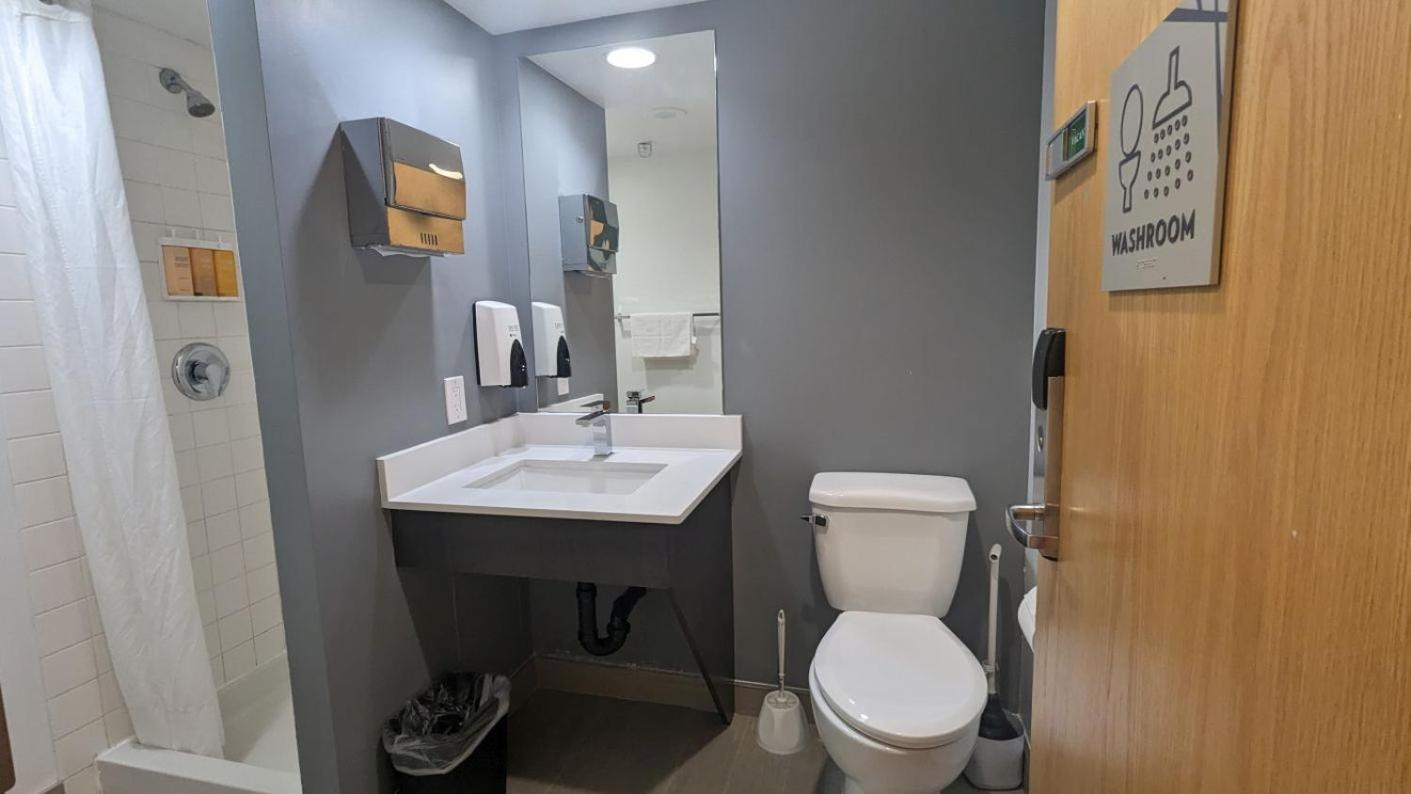 Twin Room with Shared Bathroom